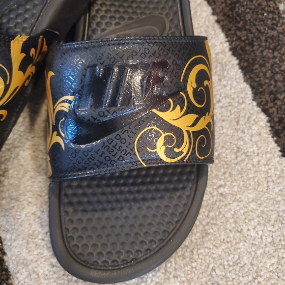Custom nike slides - Picture 6 of 6